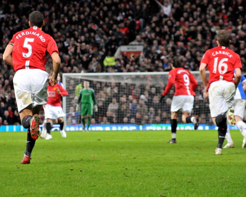 Manchester united players during a match